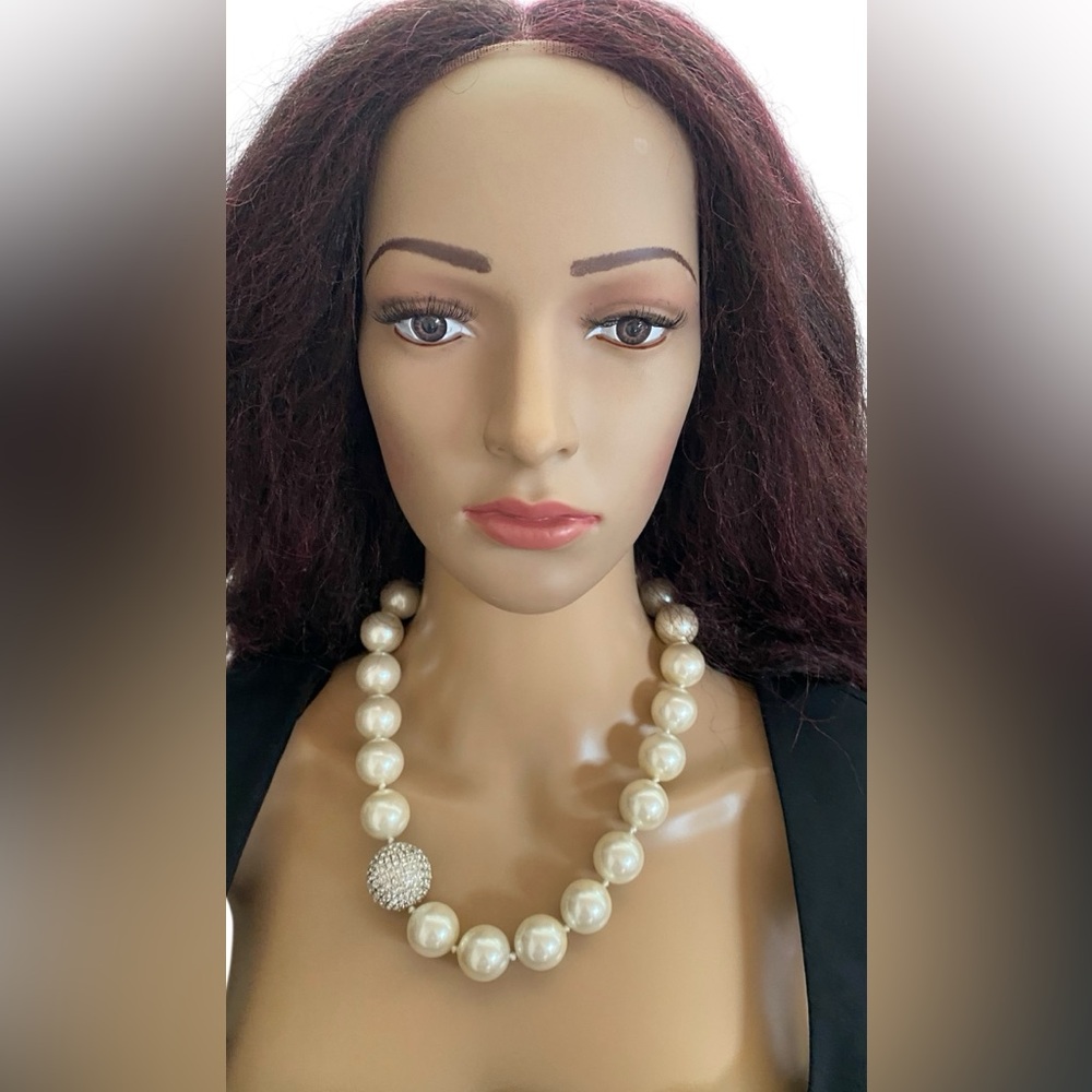 Unbranded bold faux leather ladies silver tone necklace